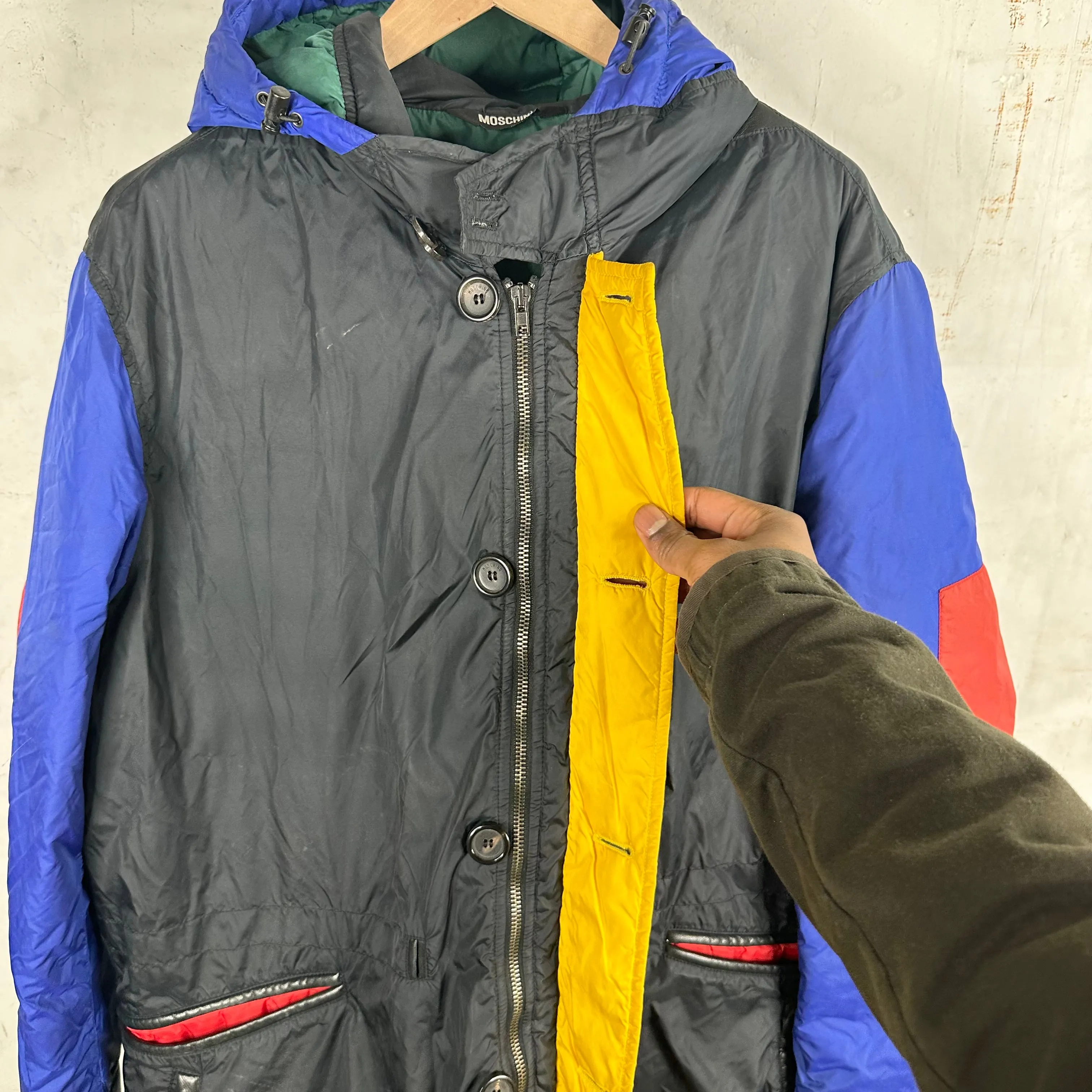 Moschino Peace Light Puffer