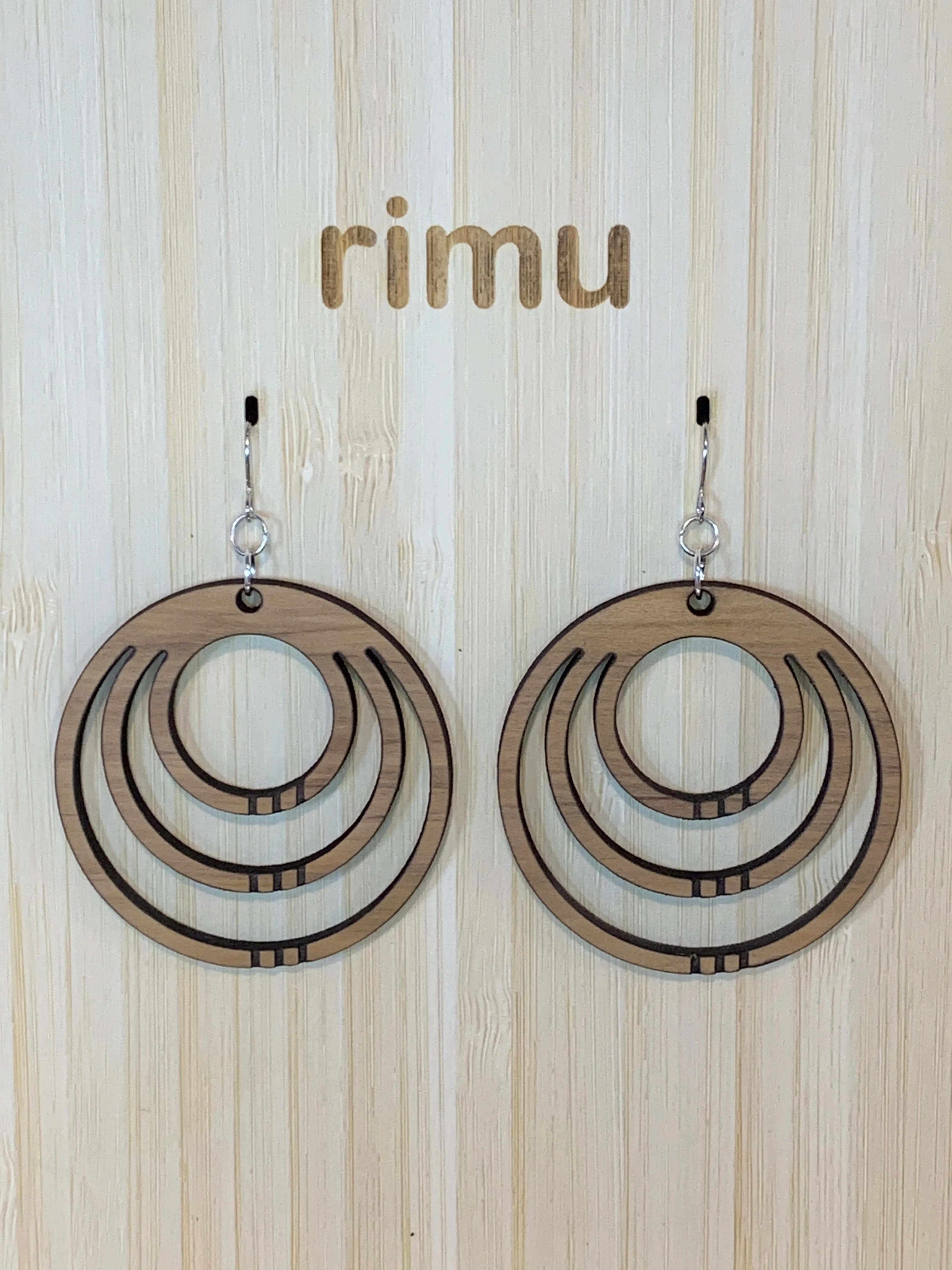 Rimu Earrings - Rakaia