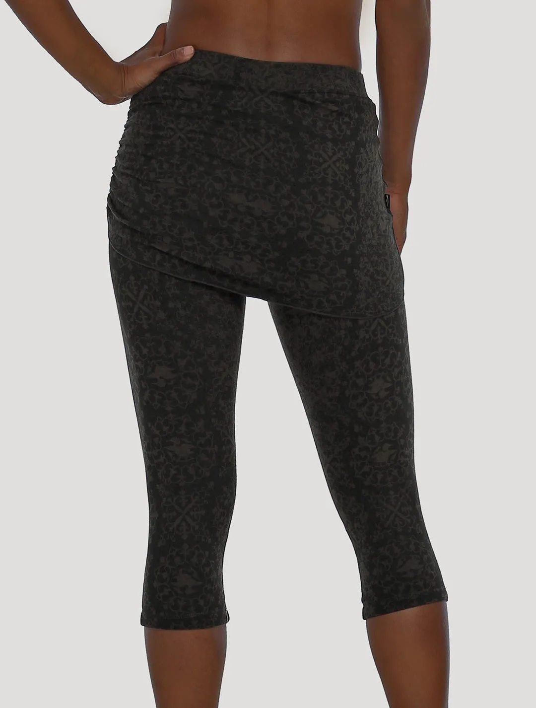 The Goddess Capri Skirted Leggings