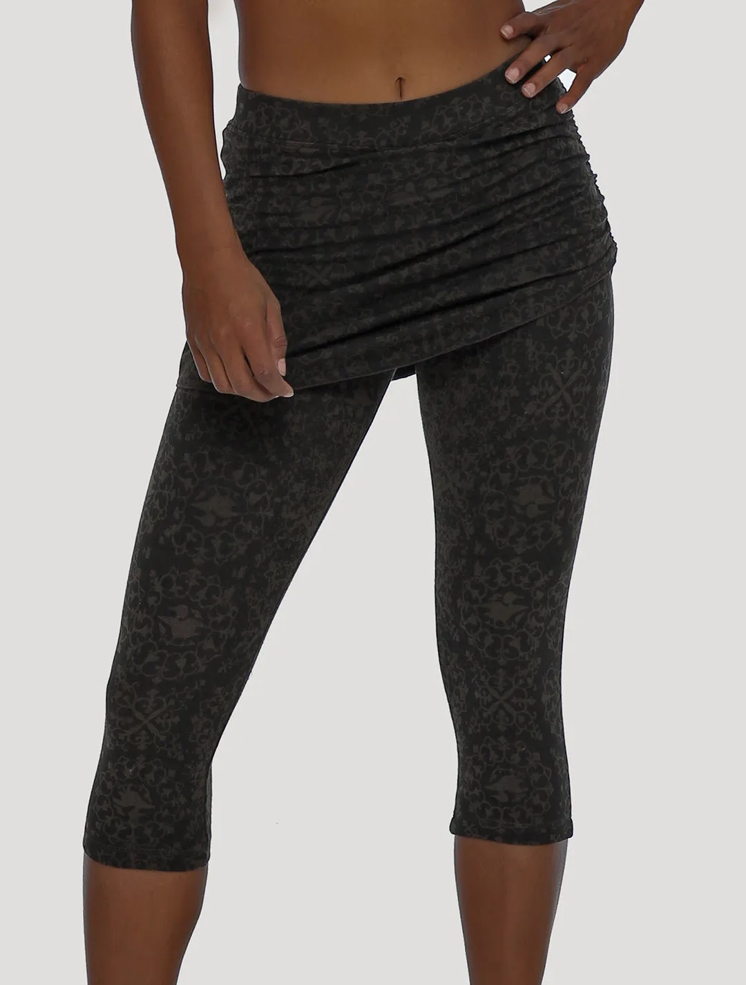 The Goddess Capri Skirted Leggings