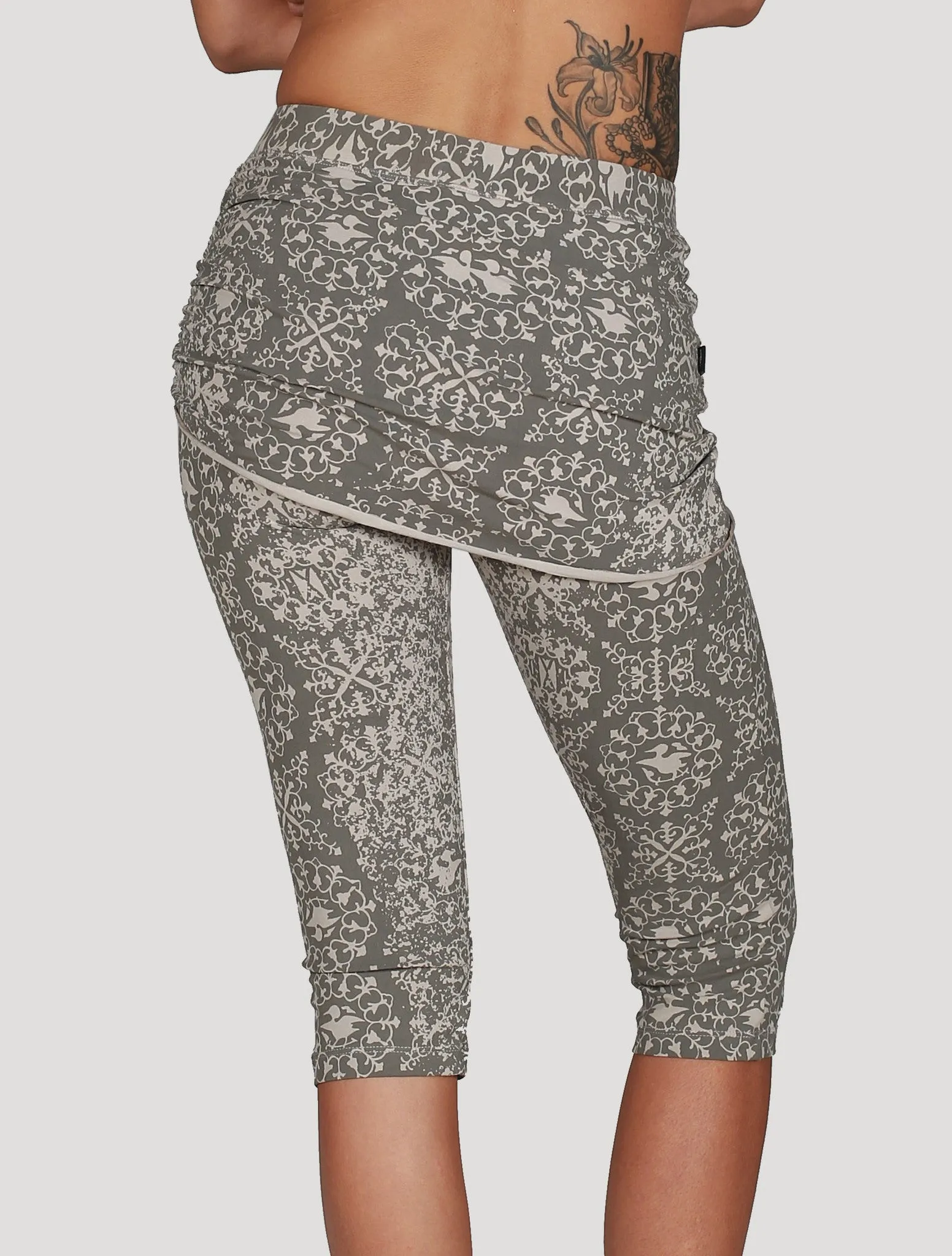 The Goddess Capri Skirted Leggings