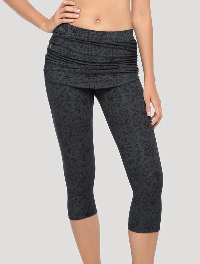 The Goddess Capri Skirted Leggings